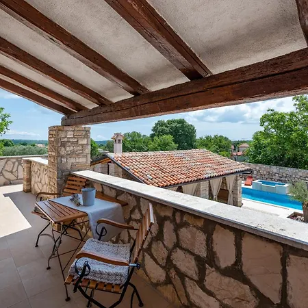 Casa Di Roccia For 8 People In Istria - Pet Friendly With Heated Pool & Jacuzzi Marčana