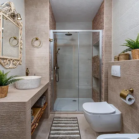 Casa Di Roccia For 8 People Near Pula - Pet Friendly With Heated Pool & Jacuzzi * Marčana